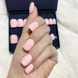 faux-ongles courts naturels press-on nails réutilisables sans colle nudes