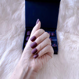 faux-ongles courts naturels press-on nails réutilisables sans colle violets mats