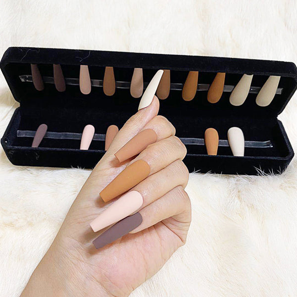 faux-ongles longs naturels press-on nails réutilisables sans colle marrons